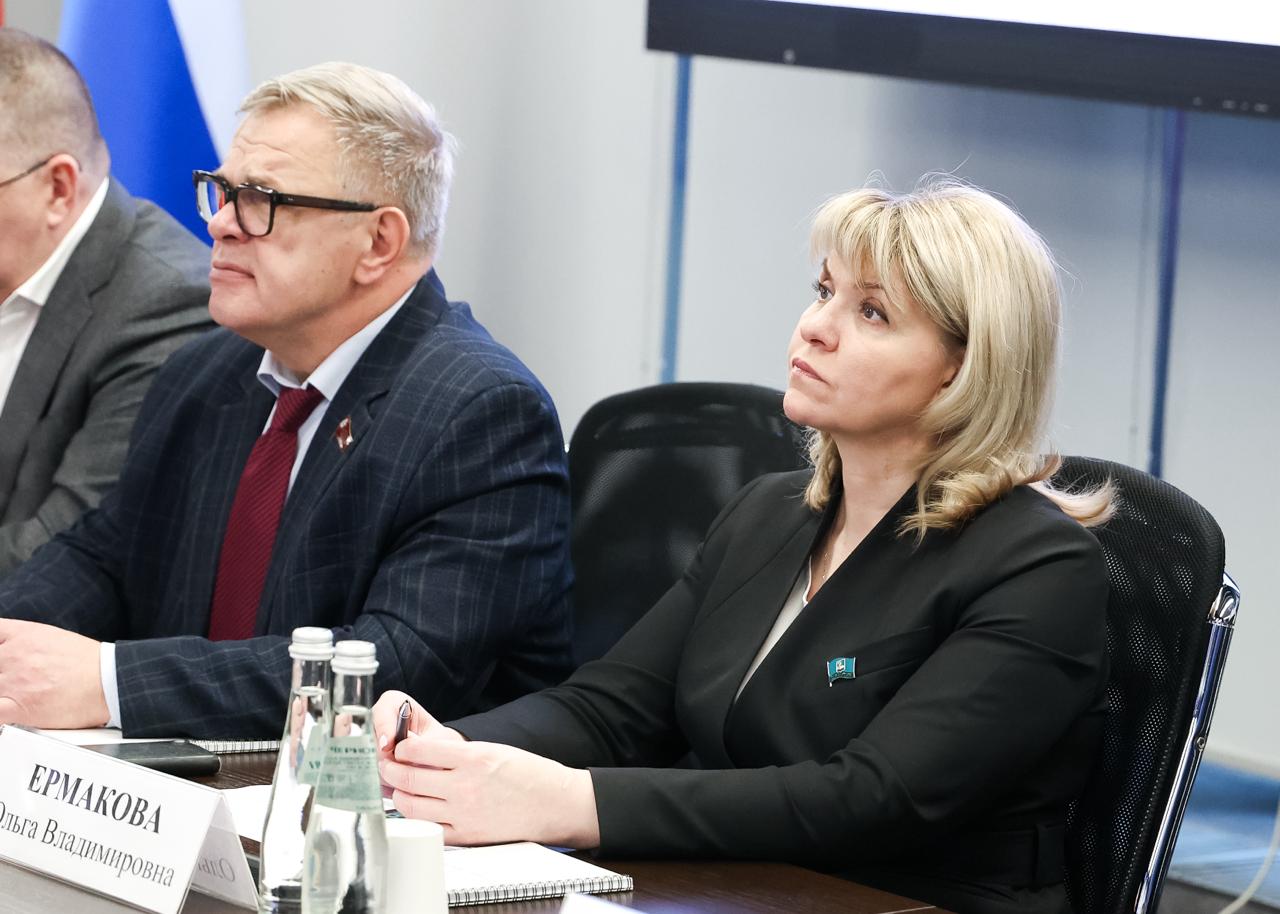 В Мособлдуме прошли публичные слушания по проекту бюджета на 2026 год и на плановый период 2027 и 2028 годов В Мособлдуме прошли публичные слушания по проекту бюджета на 2026 год и на плановый период 2027 и 2028 годов