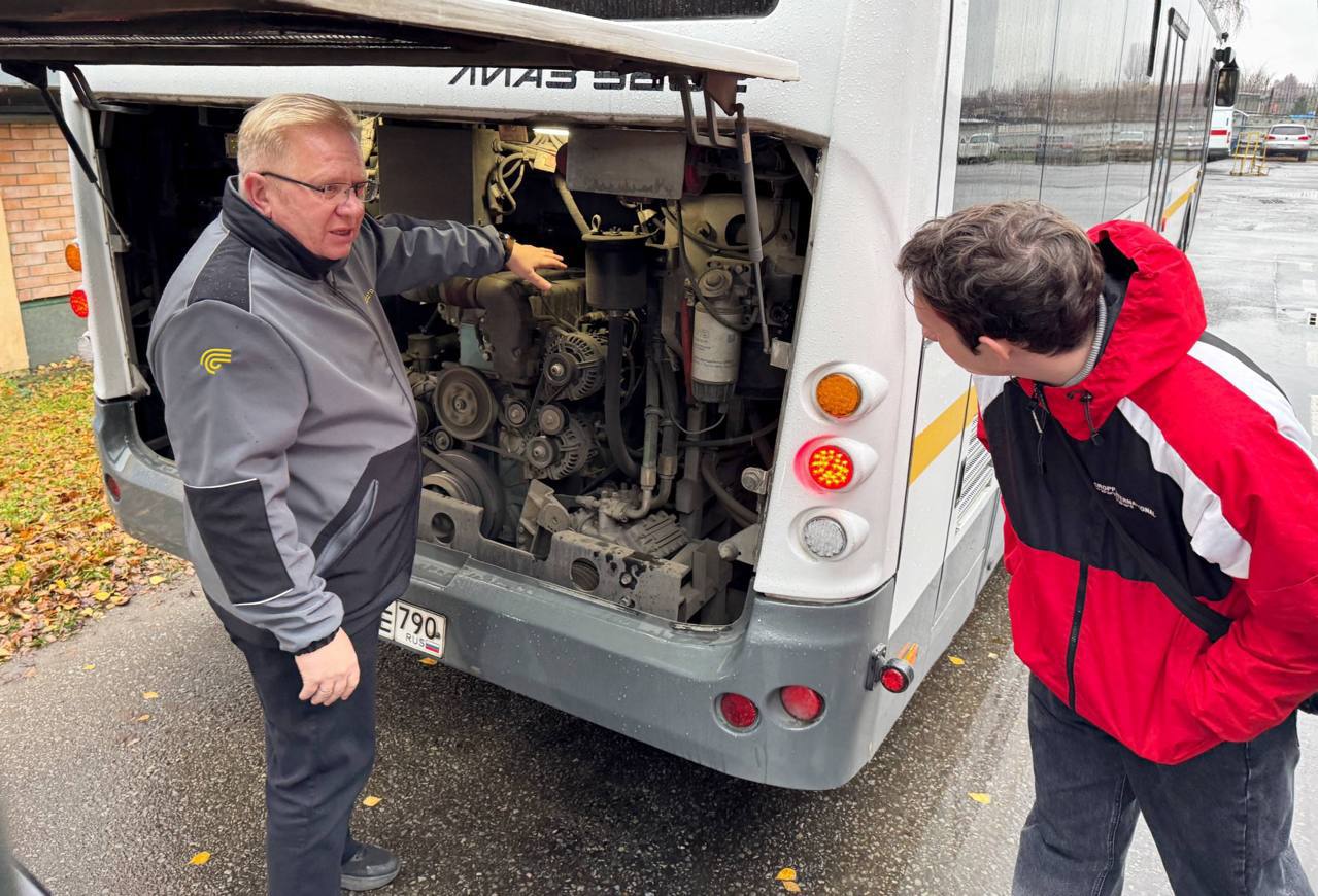 Студентов подольских колледжей познакомили с профессиями транспортной отрасли Студентов подольских колледжей познакомили с профессиями транспортной отрасли