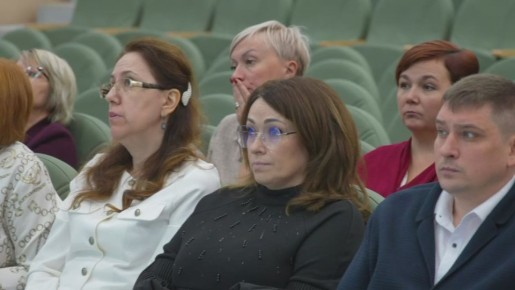 Станислав Каторов: Провел расширенное совещание с директорами наших общеобразовательных учреждений, подвели итоги текущего года и определили приоритетные направления развития системы образования на 2026 год