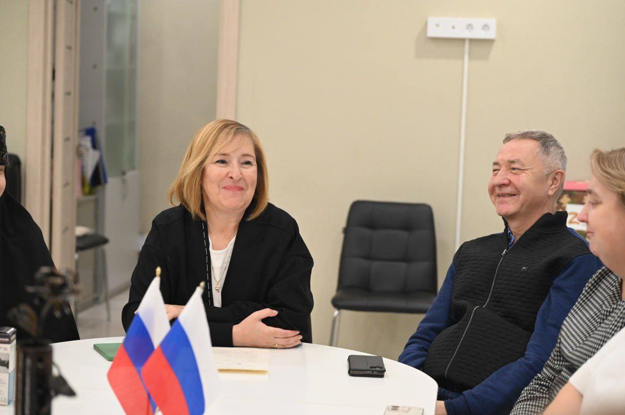 В Едином центре поддержки участников СВО и членов их семей прошла встреча с военнослужащим Александром и его супругой В Едином центре поддержки участников СВО и членов их семей прошла встреча с военнослужащим Александром и его супругой