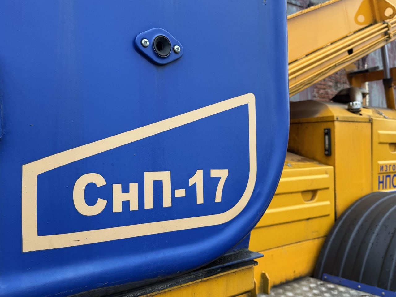 Парк МБУ «Благоустройство СП» пополнился новым лаповым погрузчиком Парк МБУ «Благоустройство СП» пополнился новым лаповым погрузчиком