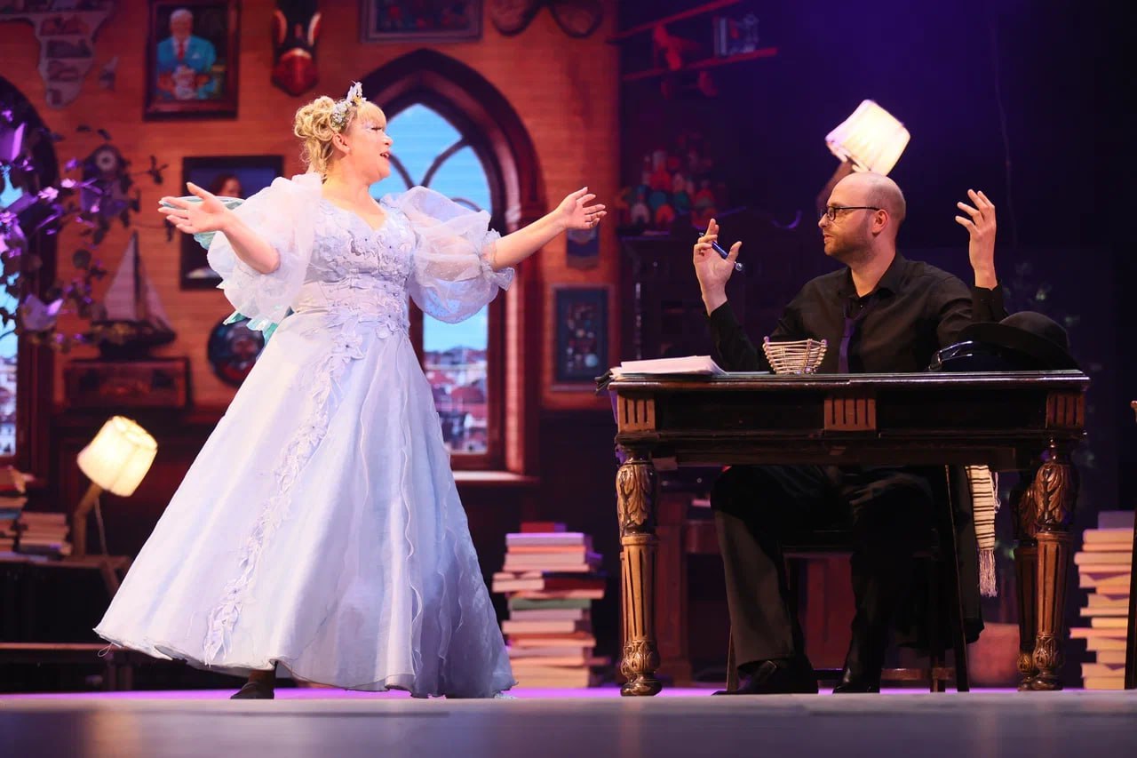 «Откуда берутся сказки?». В Зимнем театре последние репетиции новой семейной фантазии по пьесе Анны Богачёвой «Откуда берутся сказки?». В Зимнем театре последние репетиции новой семейной фантазии по пьесе Анны Богачёвой