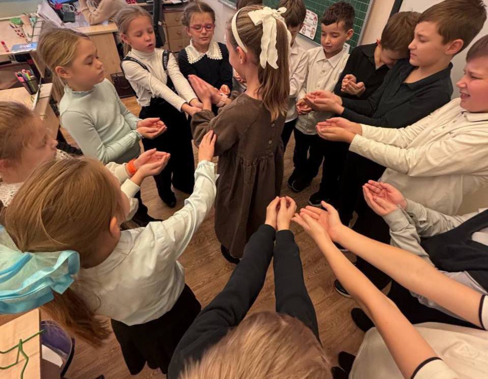 Наставники - старшеклассники в гостях у Орлят России Наставники - старшеклассники в гостях у Орлят России