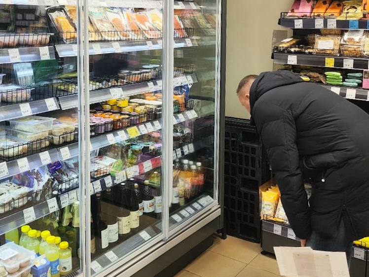 Юлия Купецкая: Продолжаем проверки торговых объектов, расположенных в зоне запрета продажи алкогольной продукции в МКД Юлия Купецкая: Продолжаем проверки торговых объектов, расположенных в зоне запрета продажи алкогольной продукции в МКД