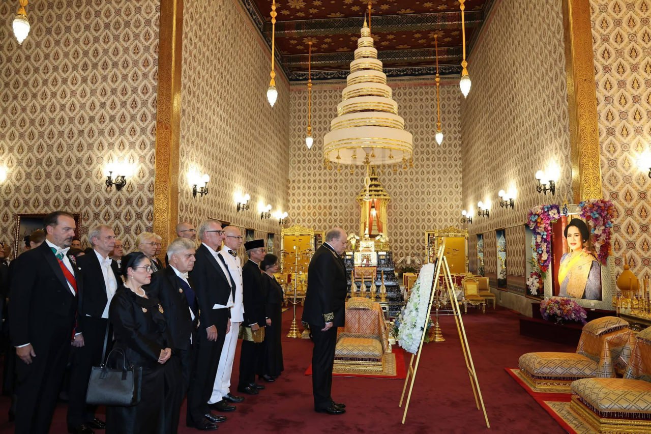 7 ноября Чрезвычайный и Полномочный Посол Российской Федерации в Королевстве Таиланд и Дуайен дипломатического корпуса Е.Ю.Томихин совместно с членами дипломатического корпуса принял участие в религиозной церемонии в...