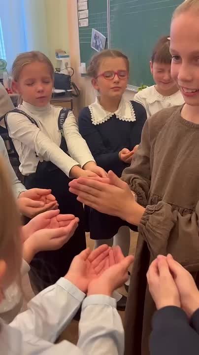 Наставники - старшеклассники в гостях у Орлят России