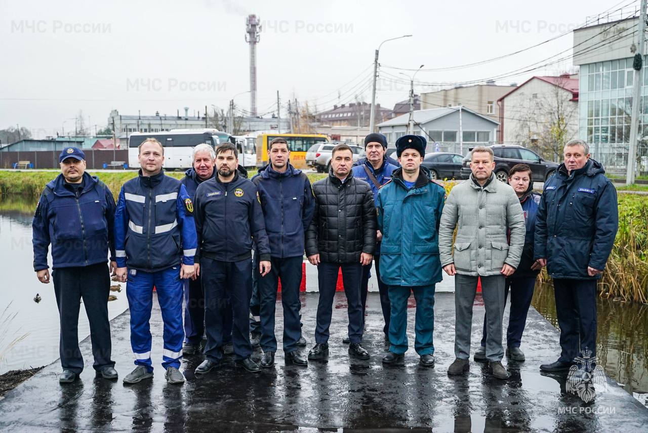В Химках обустраивают пожарные водоемы В Химках обустраивают пожарные водоемы