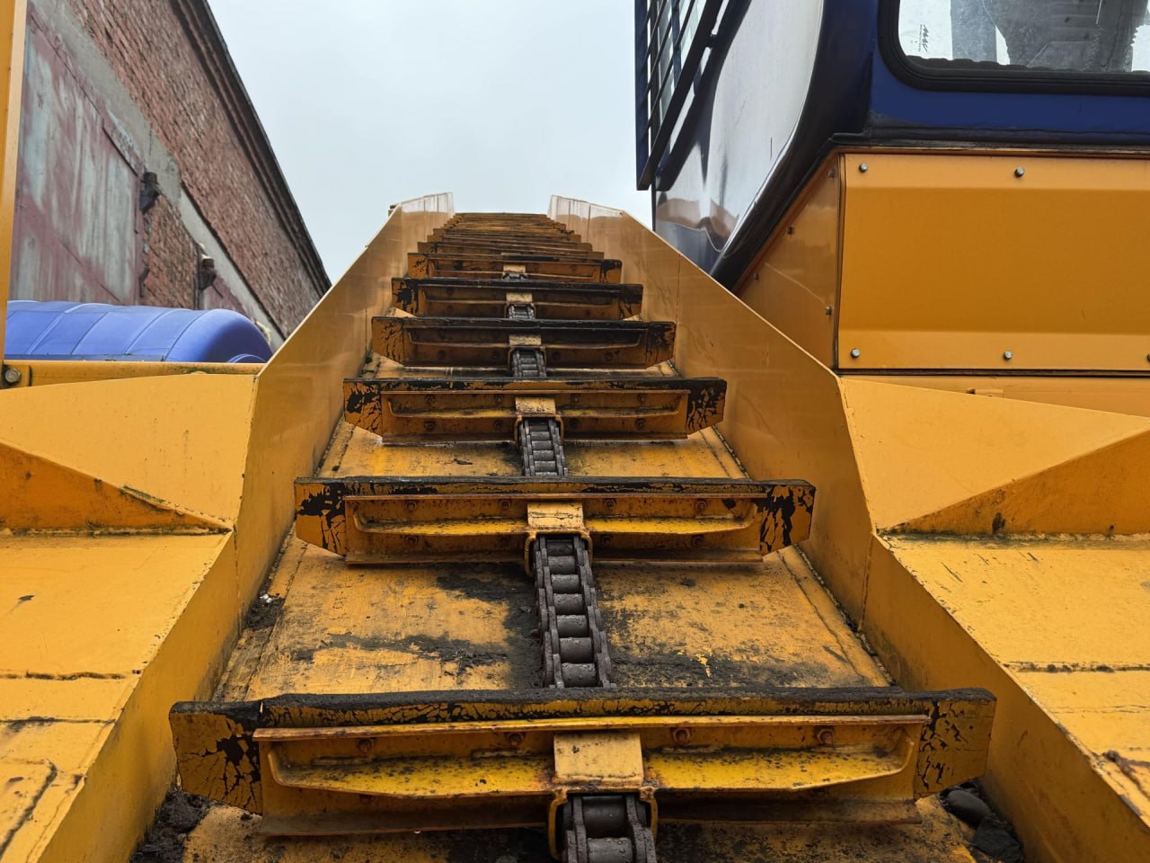 Парк МБУ «Благоустройство СП» пополнился новым лаповым погрузчиком Парк МБУ «Благоустройство СП» пополнился новым лаповым погрузчиком