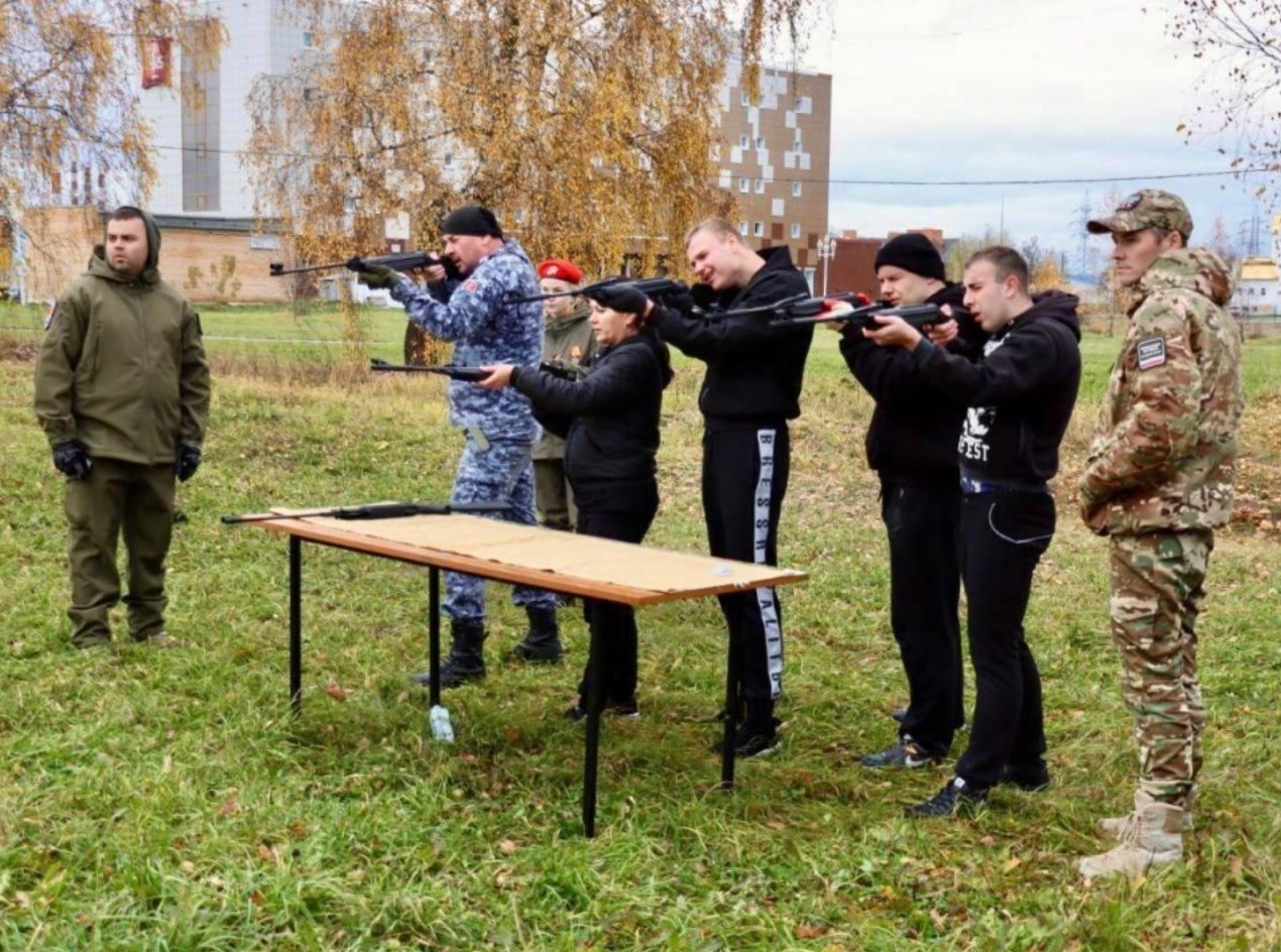 Тропа победителей: росгвардейцы из Ступино взяли бронзу в битве за меткость и выносливость