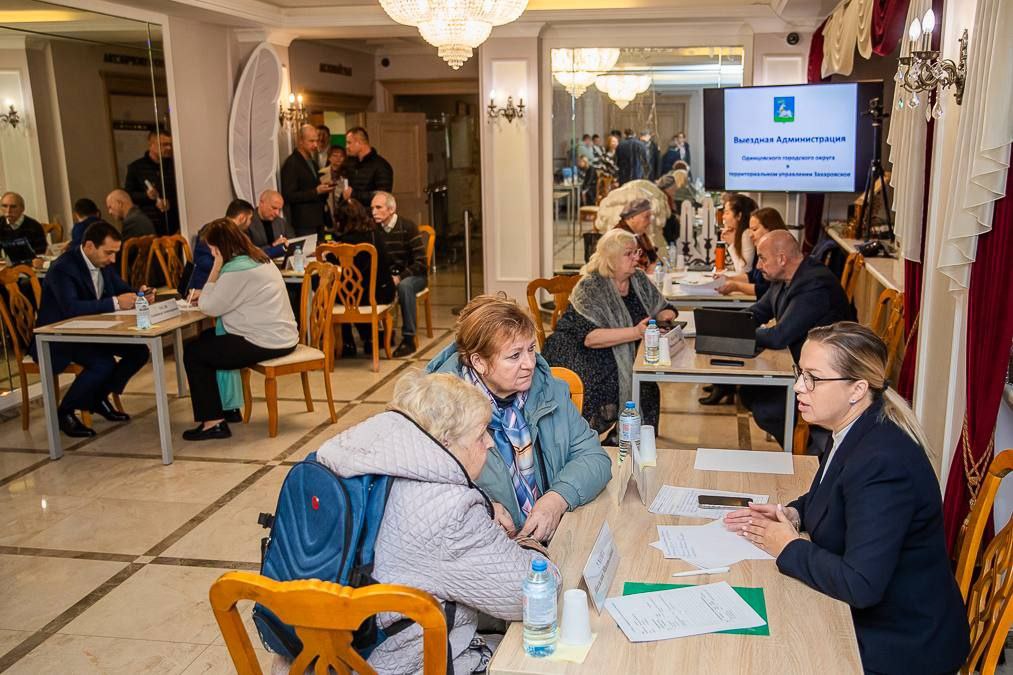 Андрей Иванов: Провёл личный приём в формате «Выездной администрации» в Доме культуры посёлка Летний Отдых Андрей Иванов: Провёл личный приём в формате «Выездной администрации» в Доме культуры посёлка Летний Отдых