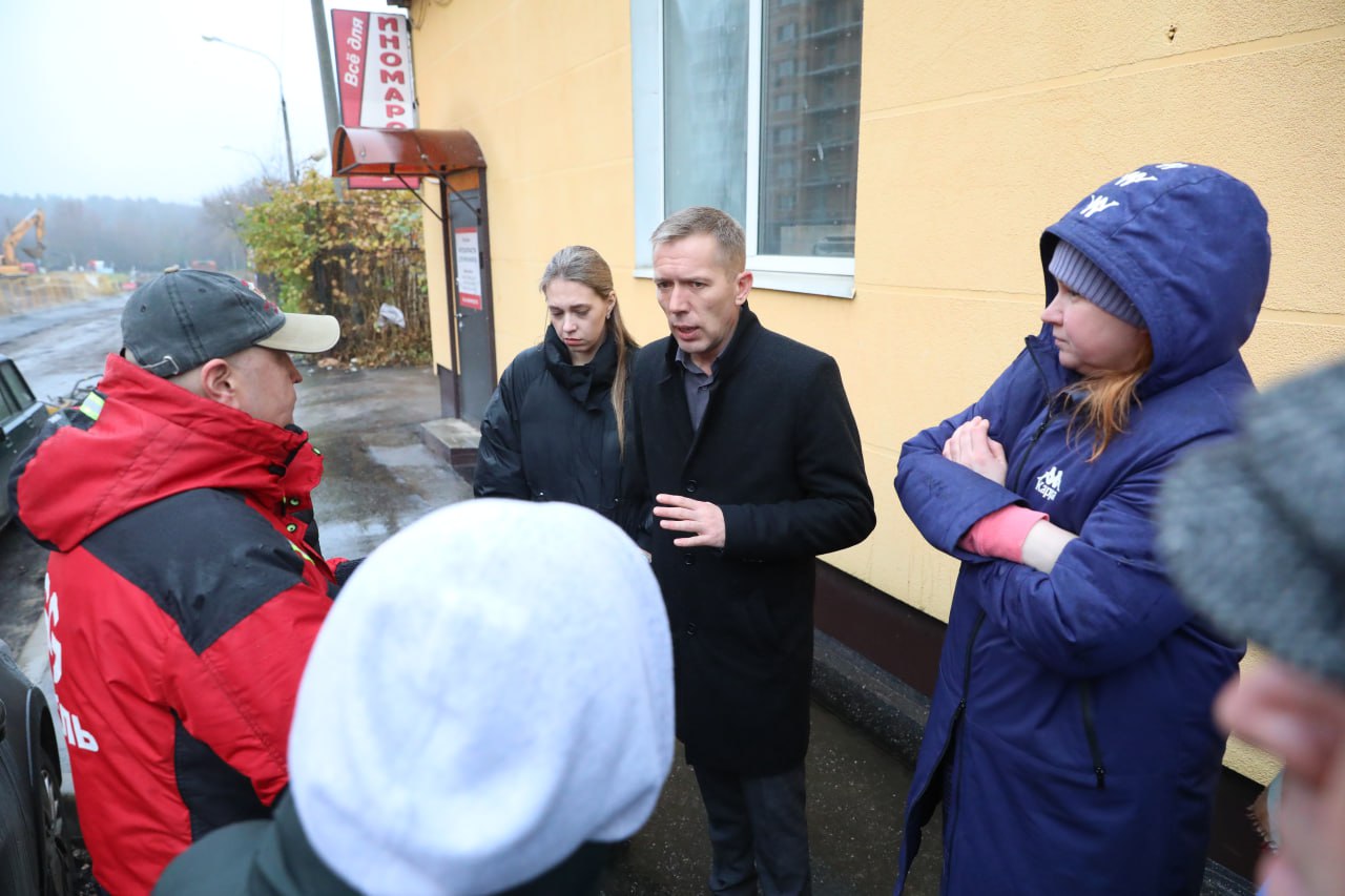 В Долгопрудном асфальтируют участок дороги в рамках реконструкции улицы Молодёжная В Долгопрудном асфальтируют участок дороги в рамках реконструкции улицы Молодёжная