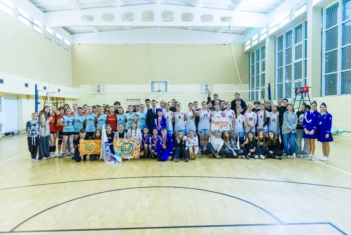 Сергей Юров: БШЛ: волейбол. Продолжаю следить за регулярными матчами Балашихинской школьной лиги Сергей Юров: БШЛ: волейбол. Продолжаю следить за регулярными матчами Балашихинской школьной лиги