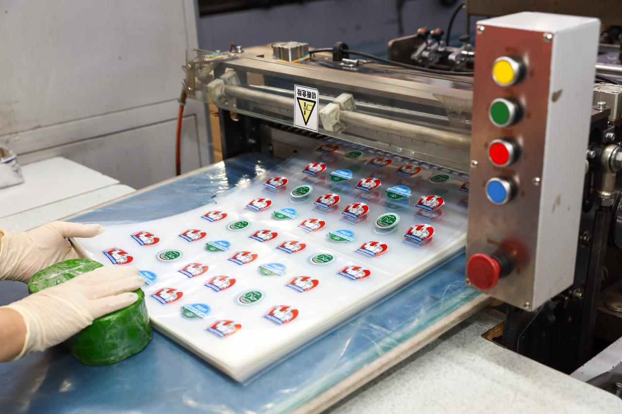 Глава Раменского округа ознакомился с производством упаковочных материалов Глава Раменского округа ознакомился с производством упаковочных материалов