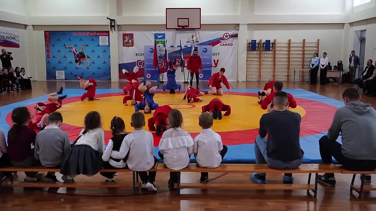 Михаил Собакин: В преддверии Всероссийского Дня самбо посетил открытый урок проекта «Самбо в школу»