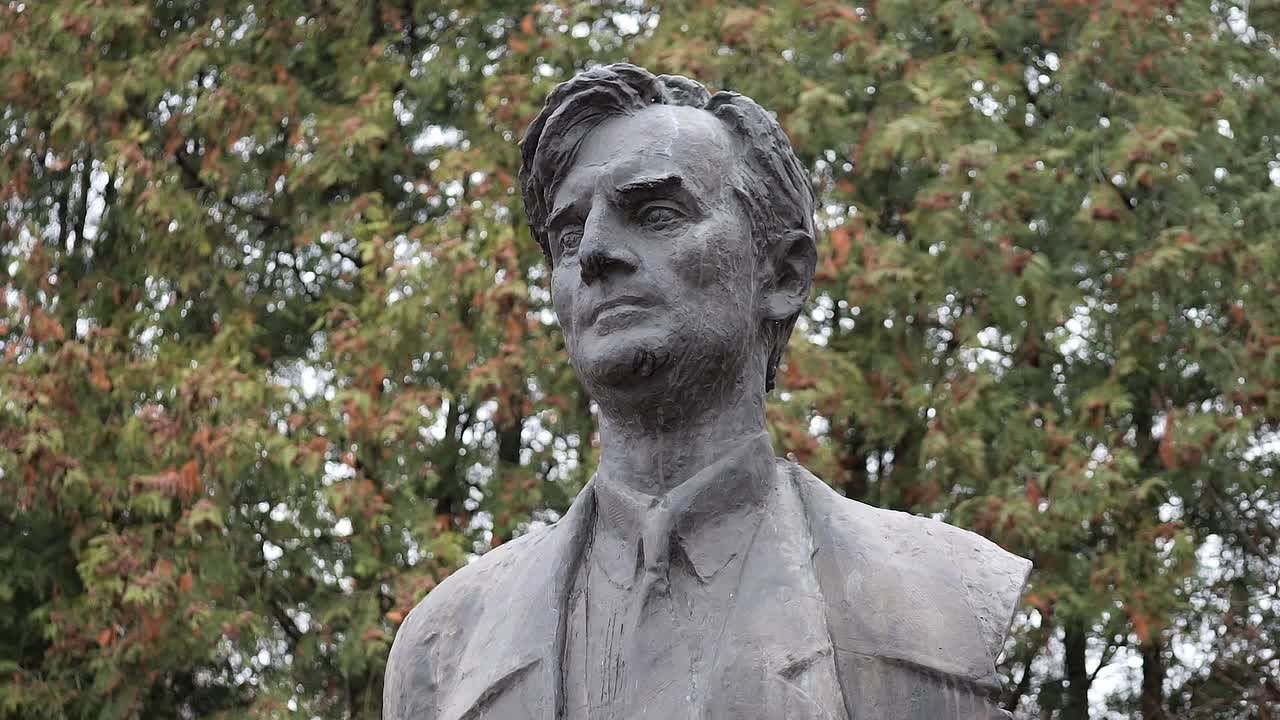 Владимир Волков: Память почётного гражданина Дзержинского — Бориса Петровича Жукова — почтили накануне с руководством и коллективом ФЦДТ «Союз»