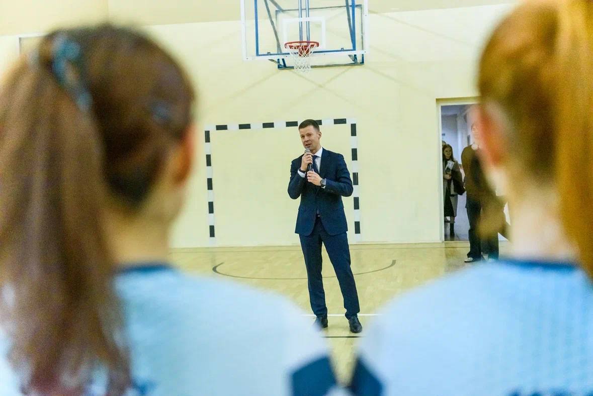 Сергей Юров: БШЛ: волейбол. Продолжаю следить за регулярными матчами Балашихинской школьной лиги Сергей Юров: БШЛ: волейбол. Продолжаю следить за регулярными матчами Балашихинской школьной лиги