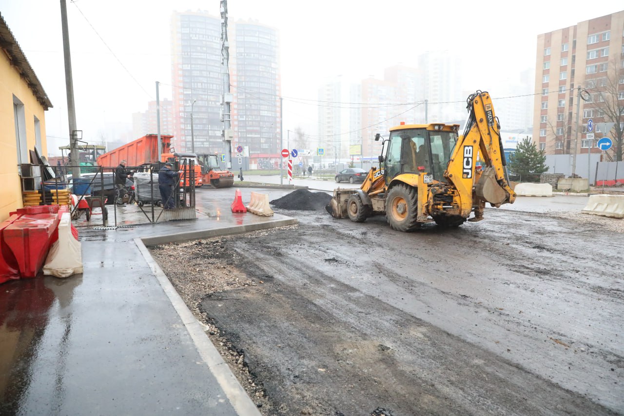 В Долгопрудном асфальтируют участок дороги в рамках реконструкции улицы Молодёжная В Долгопрудном асфальтируют участок дороги в рамках реконструкции улицы Молодёжная