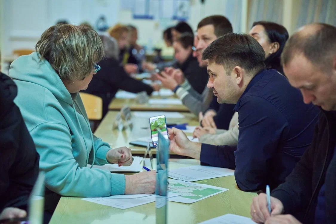 «Выездную администрацию» провели для жителей поселка Мещерское и близлежащих населенных пунктов «Выездную администрацию» провели для жителей поселка Мещерское и близлежащих населенных пунктов