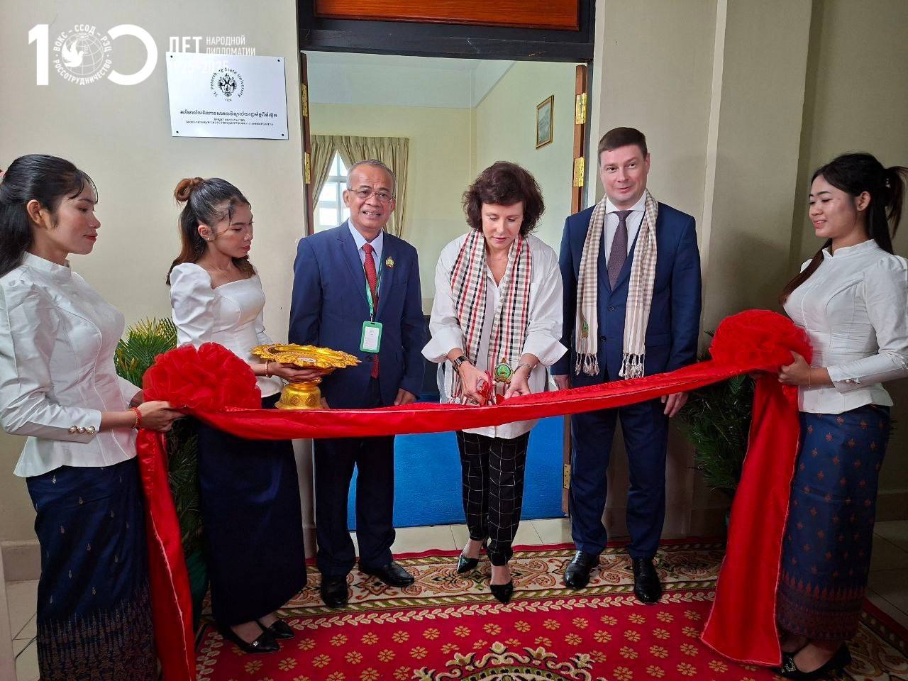 СПбГУ и Национальный университет Баттамбанга подписали соглашение о сотрудничестве