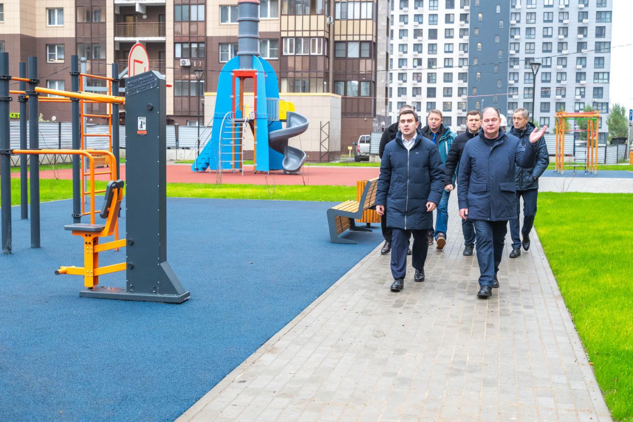 Филипп Науменко: Проинспектировал ход работ на многоуровневом подземном паркинге на улице Октября