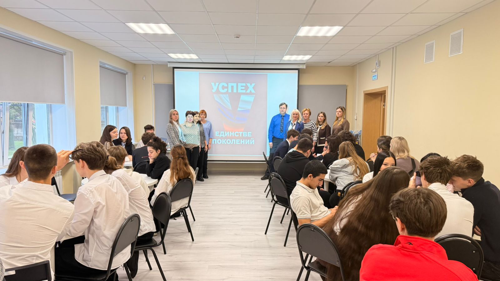 Знатоки из восьми школ Серпухова сошлись в интеллектуальной борьбе Знатоки из восьми школ Серпухова сошлись в интеллектуальной борьбе