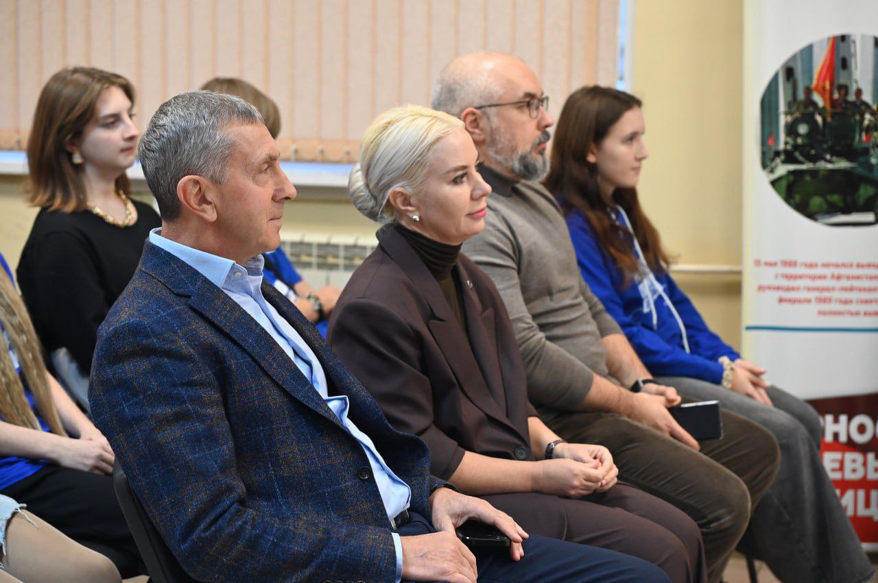 Серпуховские активисты «Молодой Гвардии Единой России» отпраздновали 20-летие движения Серпуховские активисты «Молодой Гвардии Единой России» отпраздновали 20-летие движения