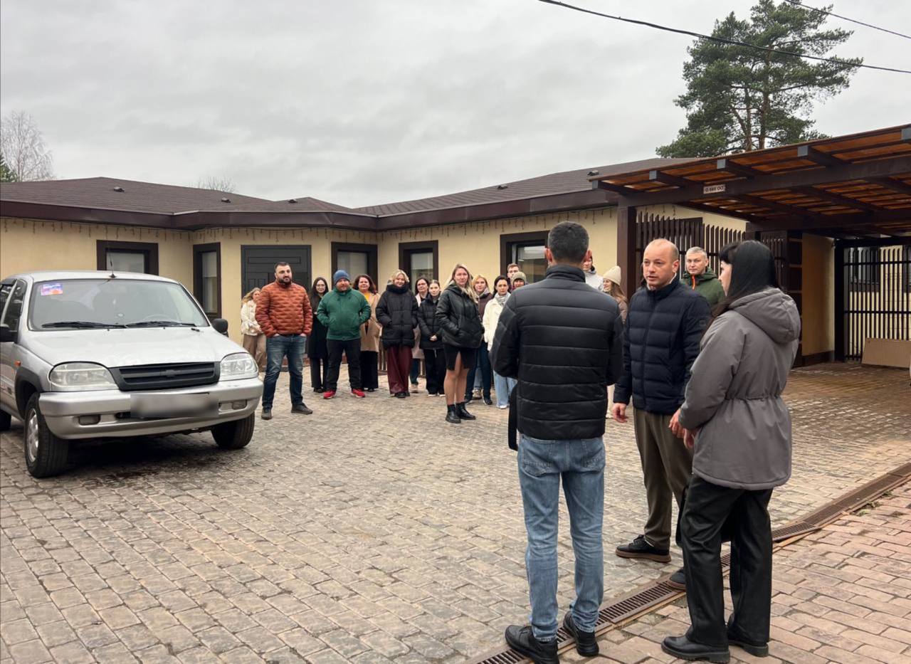 Участнику спецоперации из округа Пушкинский передали автомобиль для нужд СВО Участнику спецоперации из округа Пушкинский передали автомобиль для нужд СВО