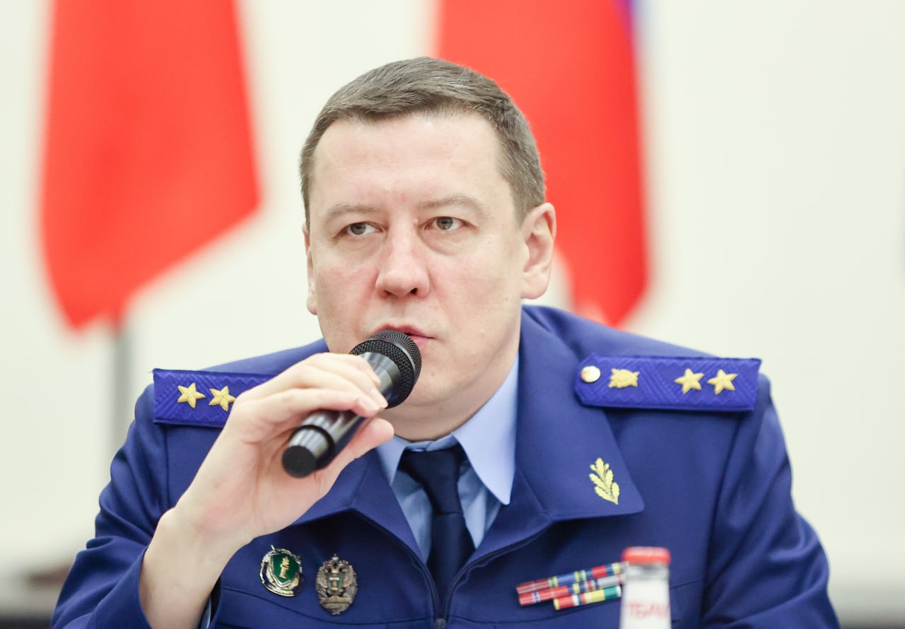 Дмитрий Волков: Вместе с прокурором Московской области Сергеем Владимировичем Забатуриным, представителями надзорных, силовых ведомств, налоговой инспекции, правозащитниками встретились с нашим предпринимательским... Дмитрий Волков: Вместе с прокурором Московской области Сергеем Владимировичем Забатуриным, представителями надзорных, силовых ведомств, налоговой инспекции, правозащитниками встретились с нашим предпринимательским...