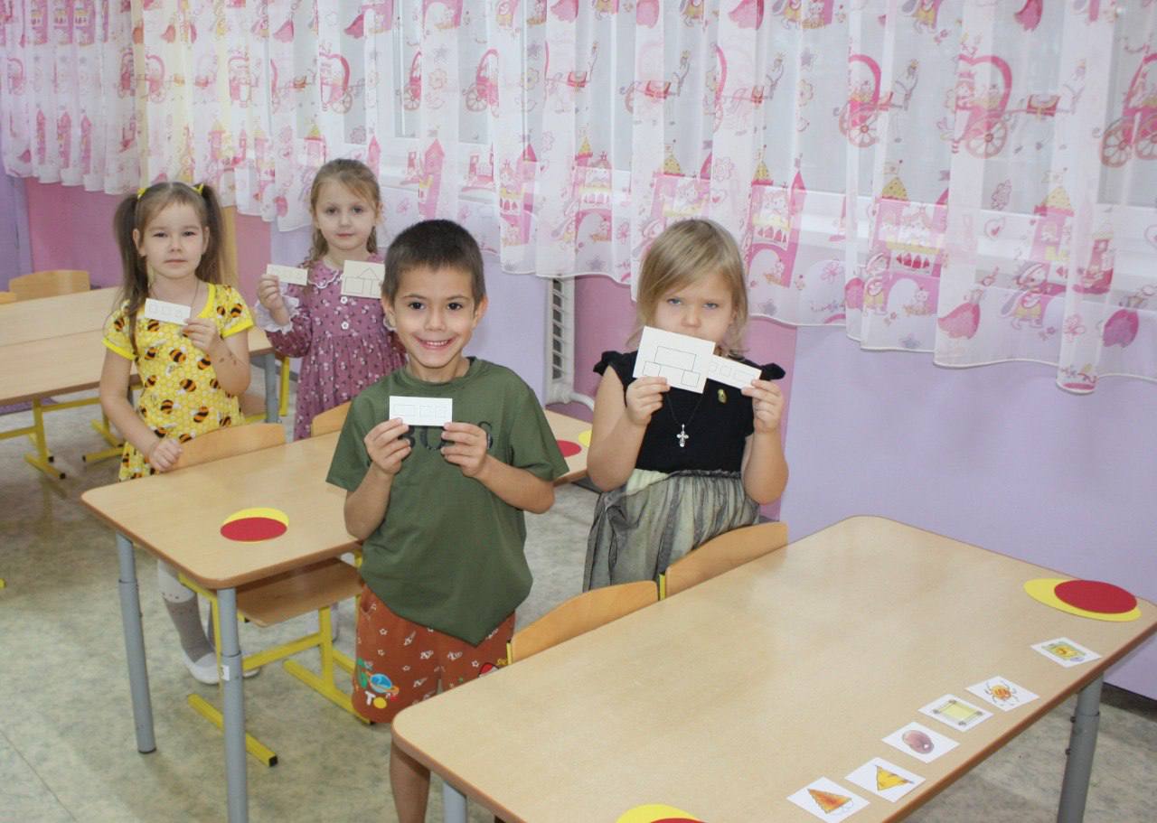 В рамках проекта "Предшкола: стандарт детского сада" на тематической неделе "Увлекательная математика" в дошкольном отделении (п. Любучаны) МБОУ Любучанской СОШ м.о. Чехов в старшей группе "Искорки" продолжаются занятия ... В рамках проекта "Предшкола: стандарт детского сада" на тематической неделе "Увлекательная математика" в дошкольном отделении (п. Любучаны) МБОУ Любучанской СОШ м.о. Чехов в старшей группе "Искорки" продолжаются занятия ...