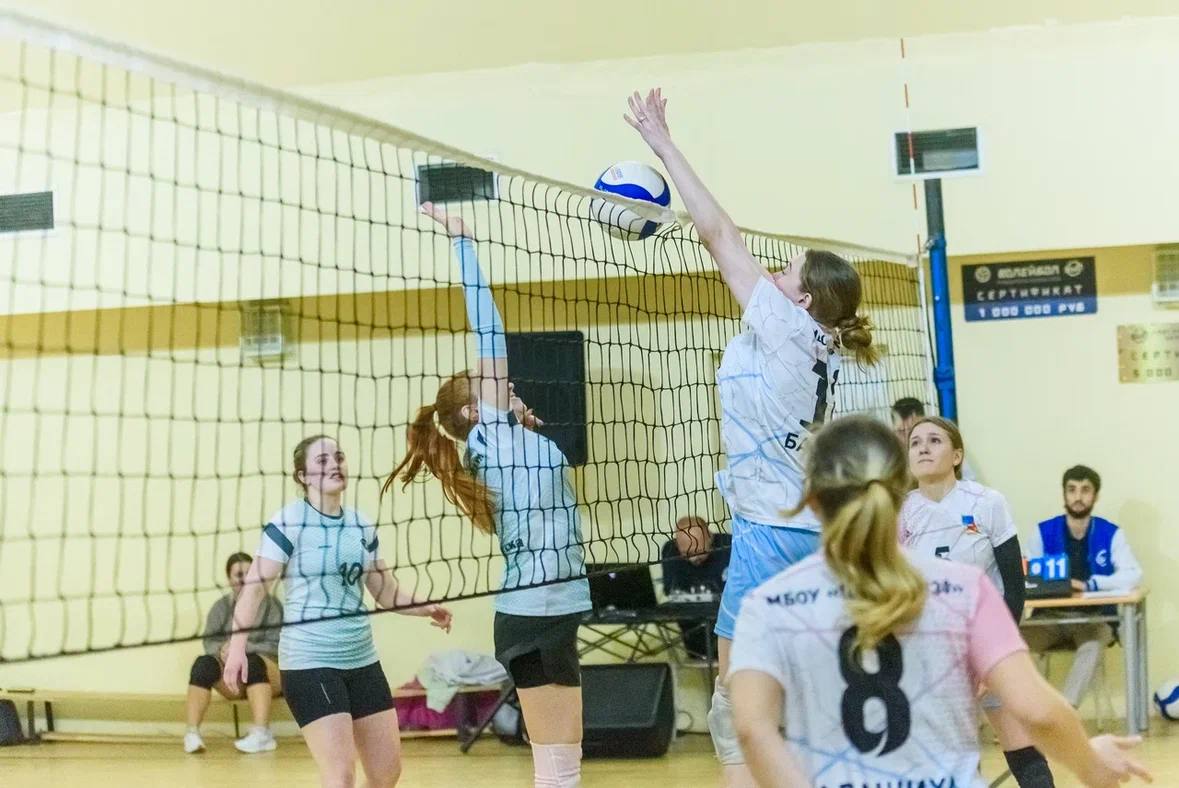 Сергей Юров: БШЛ: волейбол. Продолжаю следить за регулярными матчами Балашихинской школьной лиги Сергей Юров: БШЛ: волейбол. Продолжаю следить за регулярными матчами Балашихинской школьной лиги