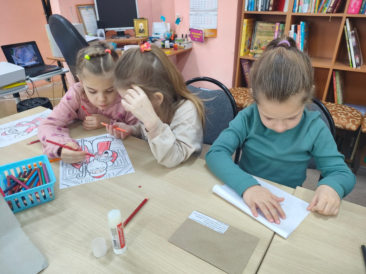 Малыши Чехова готовятся поздравлять зимнего волшебника Малыши Чехова готовятся поздравлять зимнего волшебника