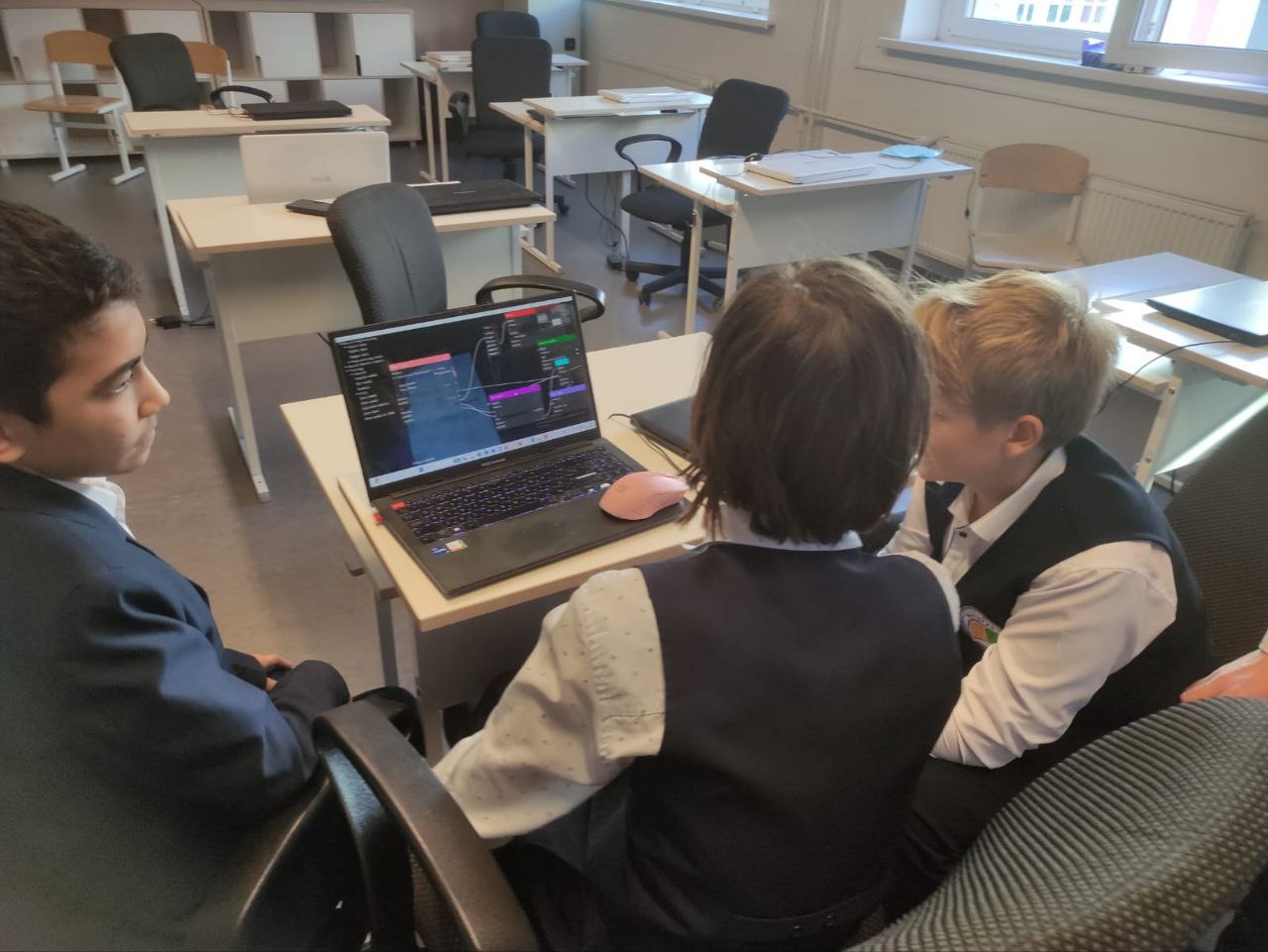 Три команды из гимназии Люберец вышли в финал Национальной технологической олимпиады Junior Три команды из гимназии Люберец вышли в финал Национальной технологической олимпиады Junior