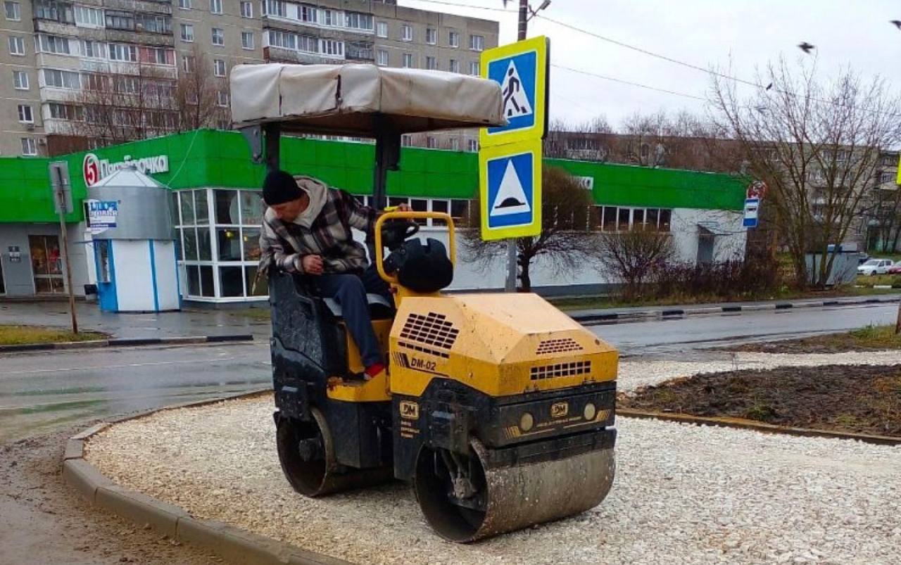 В микрорайоне Москворецкий В Воскресенске выполнили асфальтирование пешеходной зоны В микрорайоне Москворецкий В Воскресенске выполнили асфальтирование пешеходной зоны