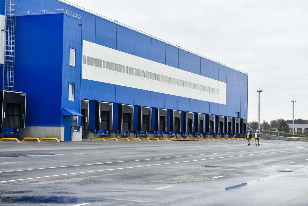 Игорь Брынцалов осмотрел строительство новых складских комплексов «Спортмастера» в Балашихе Игорь Брынцалов осмотрел строительство новых складских комплексов «Спортмастера» в Балашихе