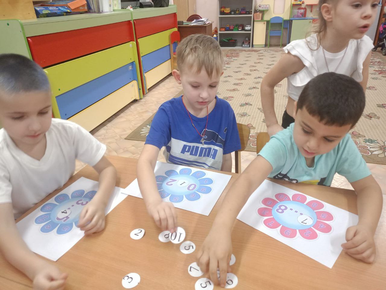 В рамках реализации «Предшкола: стандарт детского сада» на тематической неделе «Увлекательная математика» в МБОУ гимназии №2 (здание 5) м.о. Чехов с детьми подготовительной к школе группы был проведен досуг «Путешествие ... В рамках реализации «Предшкола: стандарт детского сада» на тематической неделе «Увлекательная математика» в МБОУ гимназии №2 (здание 5) м.о. Чехов с детьми подготовительной к школе группы был проведен досуг «Путешествие ...