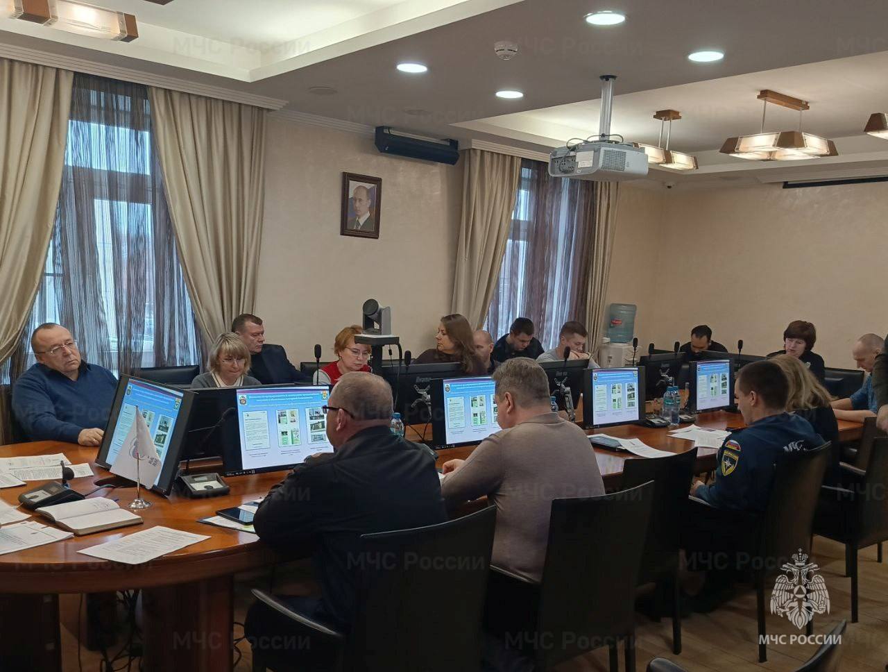 В Ленинском городском округе обсудили вопросы обеспечения пожарной безопасности В Ленинском городском округе обсудили вопросы обеспечения пожарной безопасности