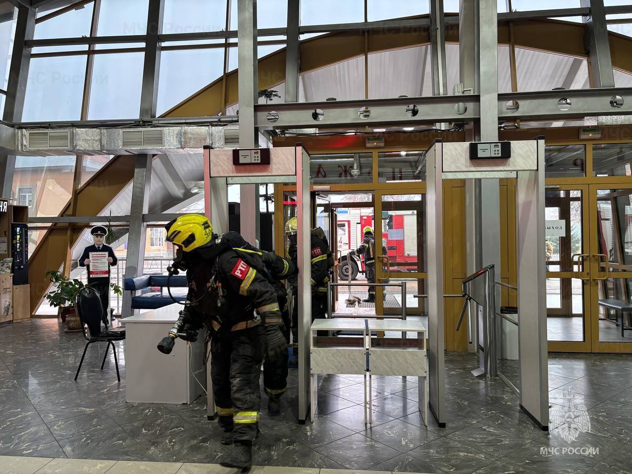 Тренировочная эвакуация в спорткомплексе Тренировочная эвакуация в спорткомплексе