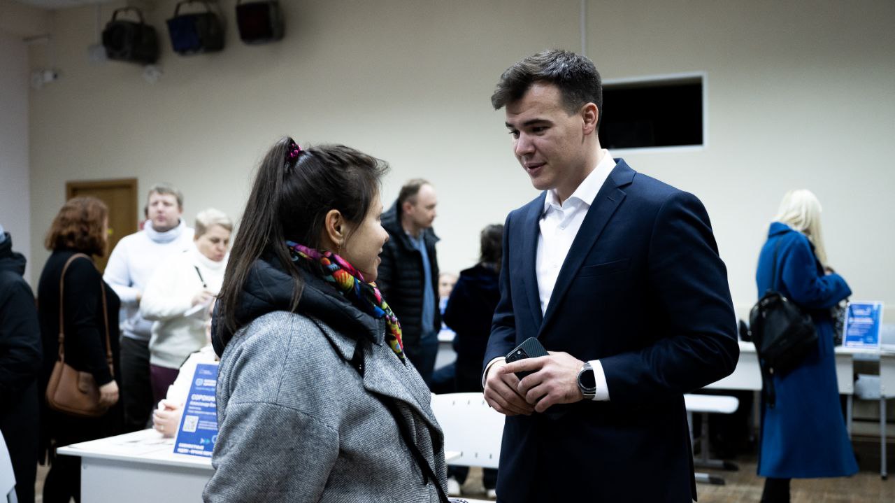 Владимир Волков: Воспитательно-образовательный комплекс в составе школы на 1500 мест и детсада на 200 мест откроется в Октябрьском (ул Владимир Волков: Воспитательно-образовательный комплекс в составе школы на 1500 мест и детсада на 200 мест откроется в Октябрьском (ул