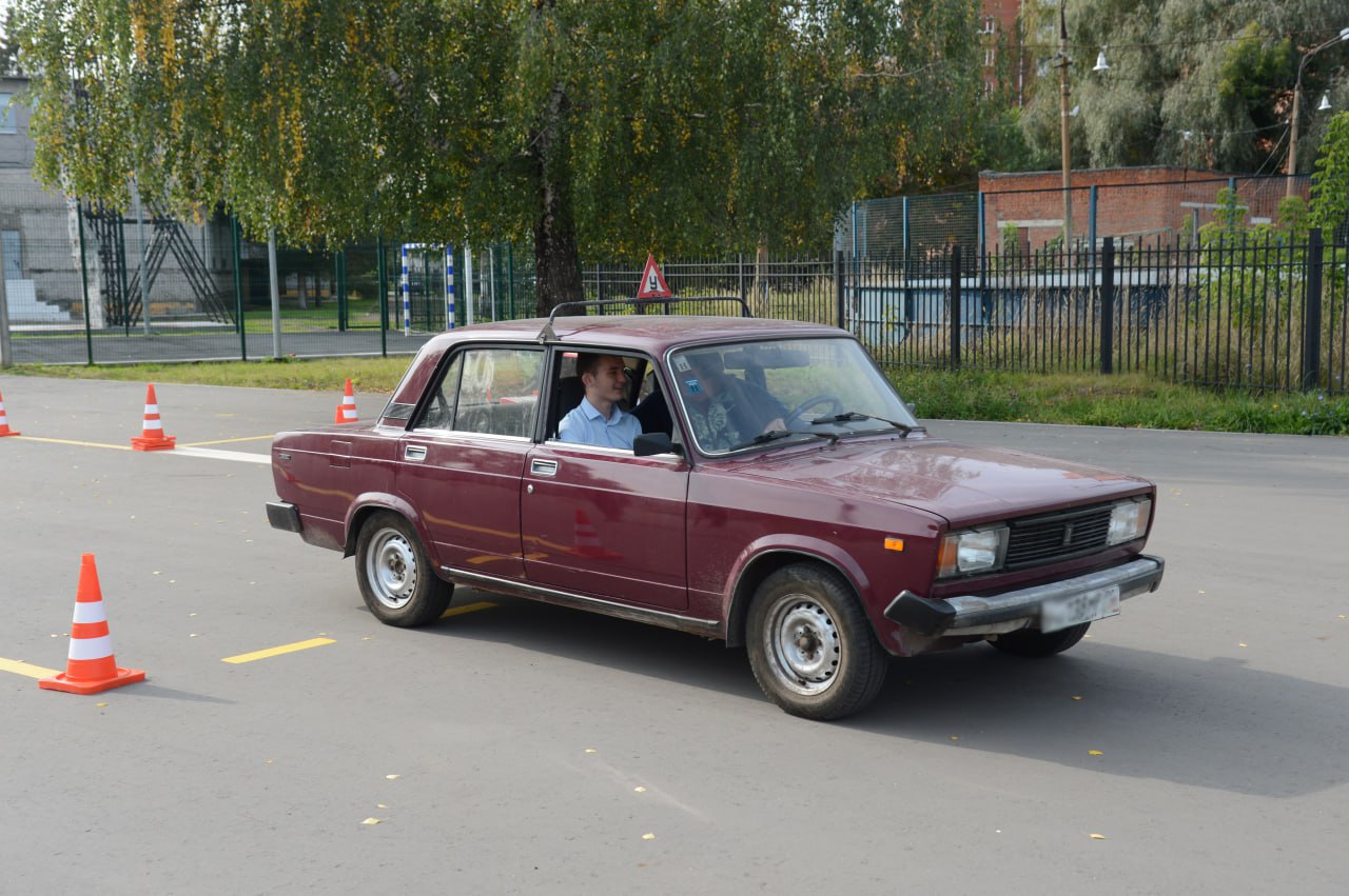 Госдума приняла закон об эффективности работы автошкол