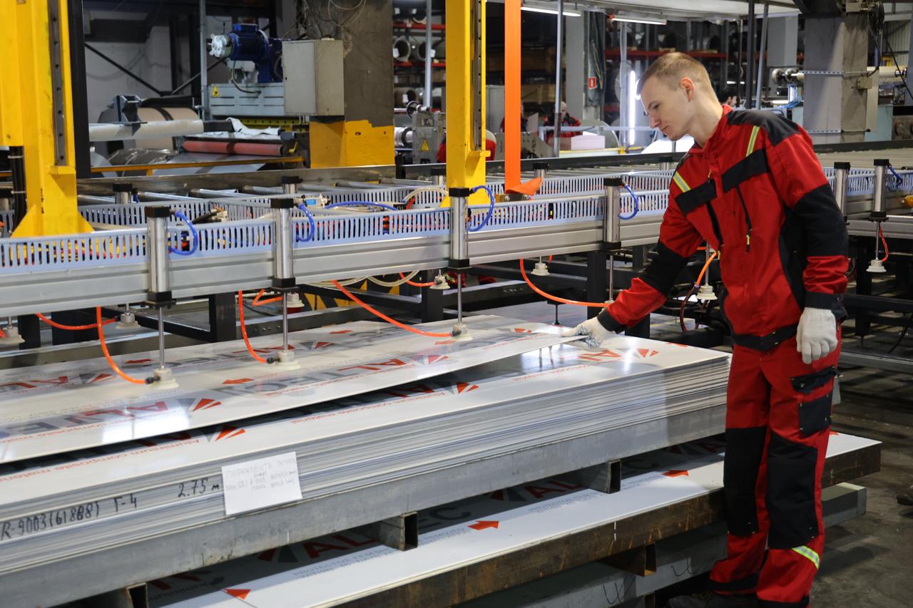 Также в Балашихе с Сергеем Юровым посетили компанию «Гравис», которая на рынке уже 22 года Также в Балашихе с Сергеем Юровым посетили компанию «Гравис», которая на рынке уже 22 года