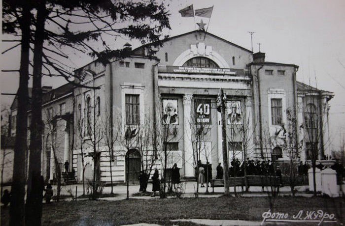 Максим Красноцветов: С уважением относимся к истории и сохраняем наследие! Максим Красноцветов: С уважением относимся к истории и сохраняем наследие!