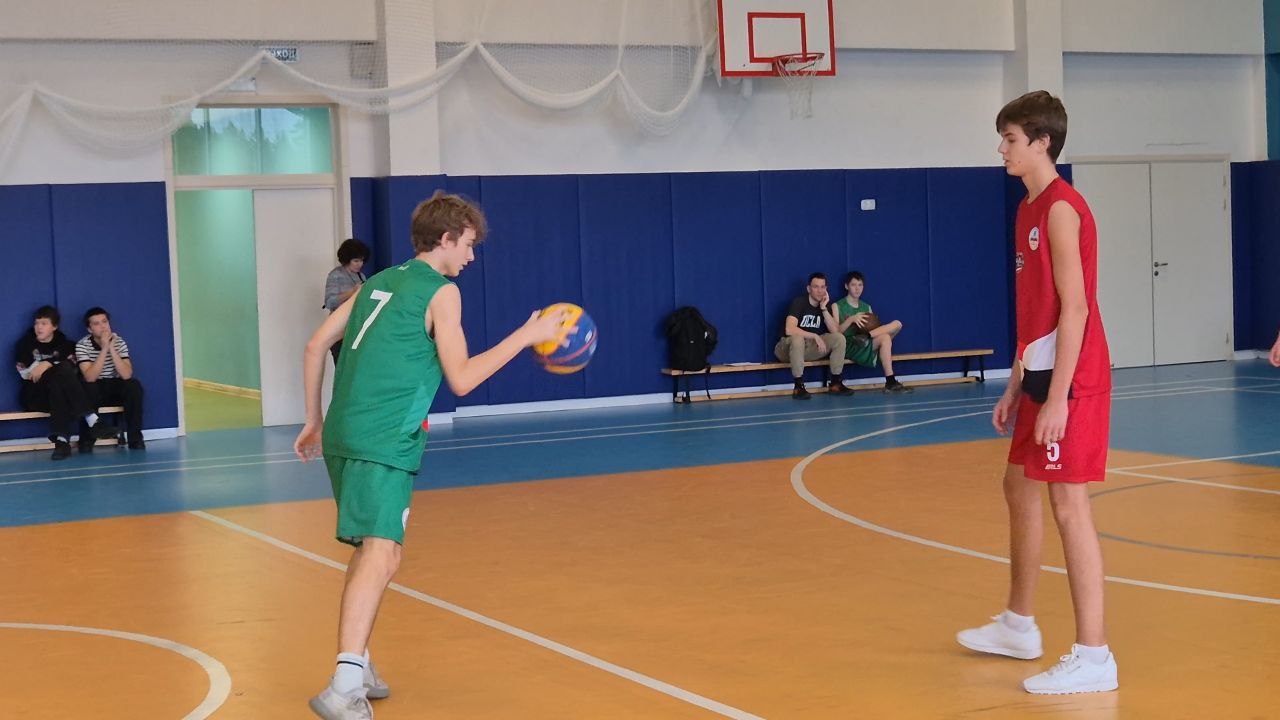 14 ноября в Ногинске состоялись соревнования по баскетболу 33 за выход в плей-офф в рамках Богородской школьной лиги