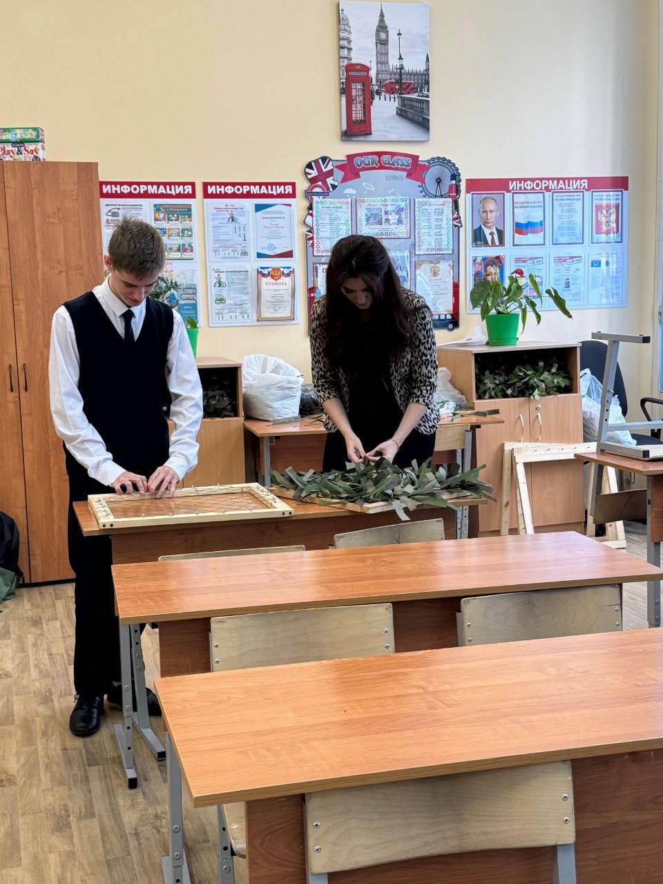 Подольские школьники создают антидроновые нашлемники, помогая бойцам на передовой Подольские школьники создают антидроновые нашлемники, помогая бойцам на передовой