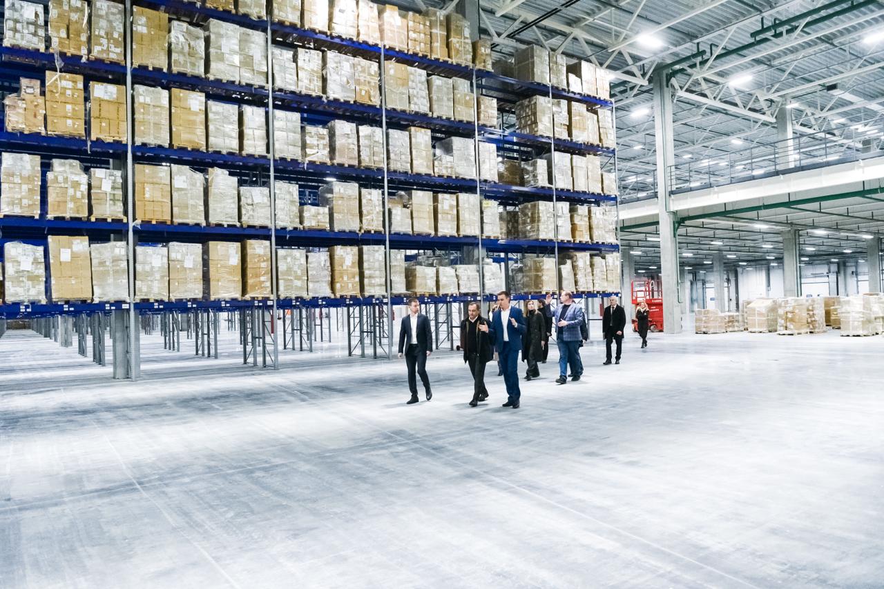 Сегодня вместе с главой Балашихи Сергеем Юровым побывали на строящемся в округе объекте компании «Спортмастер»