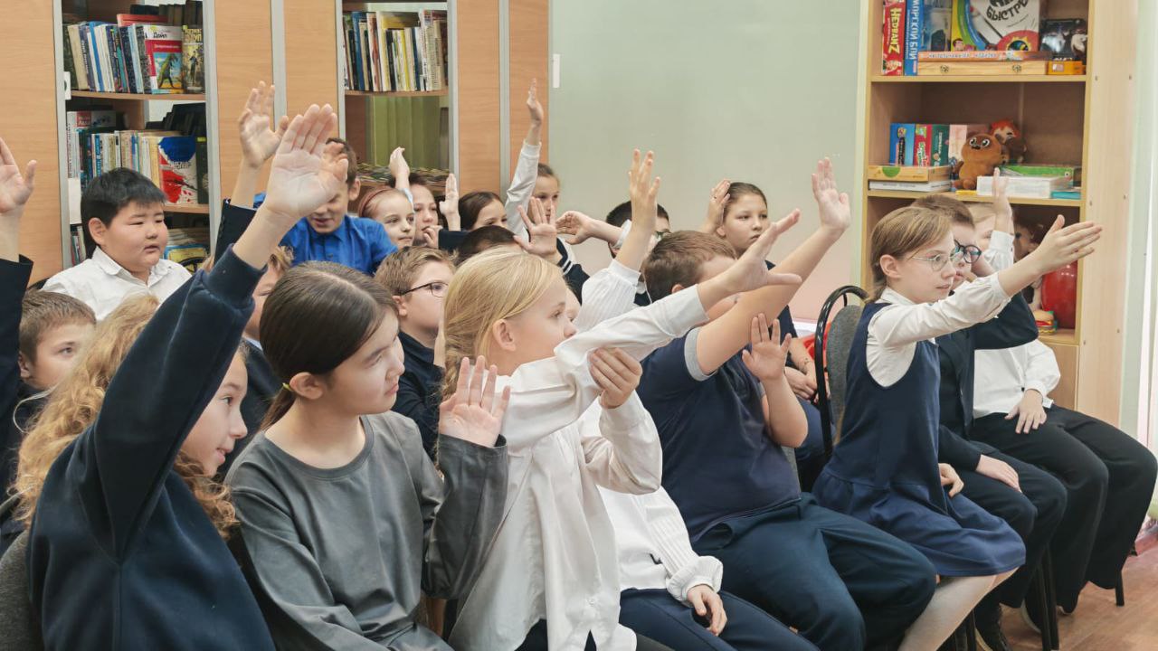 Информ-досье «Интернет: свобода и ответственность» прошло в Шараповской сельской библиотеке 13.11.2025 года Информ-досье «Интернет: свобода и ответственность» прошло в Шараповской сельской библиотеке 13.11.2025 года