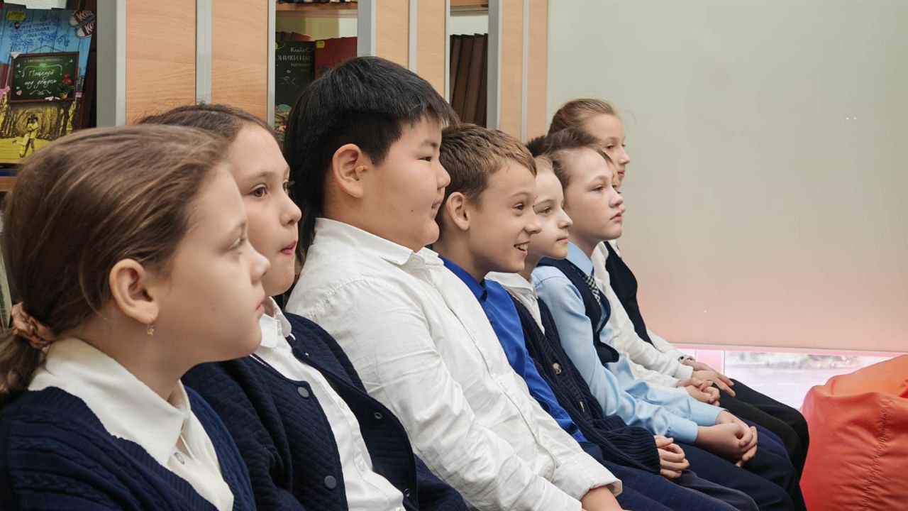 Информ-досье «Интернет: свобода и ответственность» прошло в Шараповской сельской библиотеке 13.11.2025 года Информ-досье «Интернет: свобода и ответственность» прошло в Шараповской сельской библиотеке 13.11.2025 года