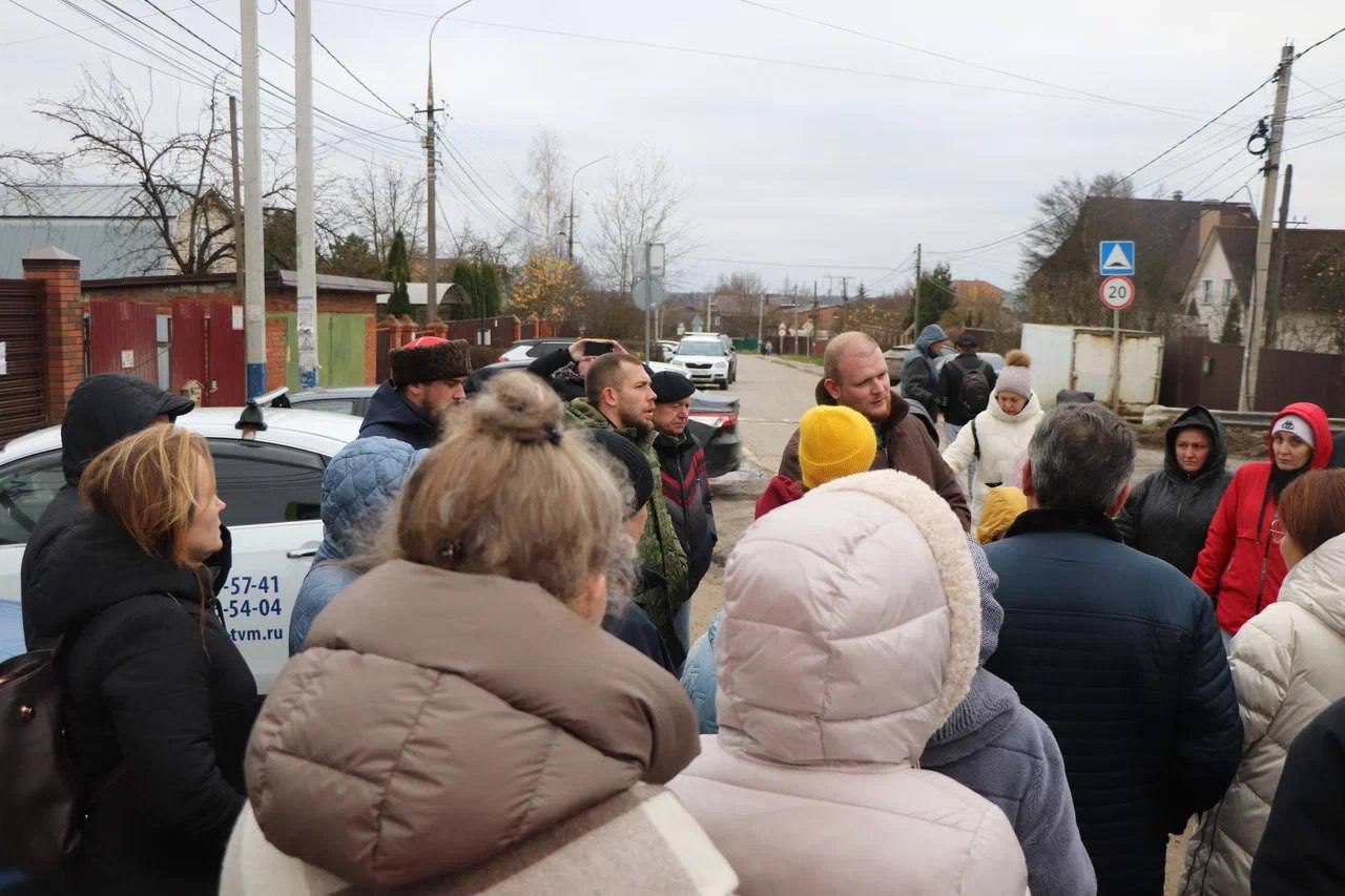 В Мытищах провели обход «промзоны» в деревне Беляниново В Мытищах провели обход «промзоны» в деревне Беляниново