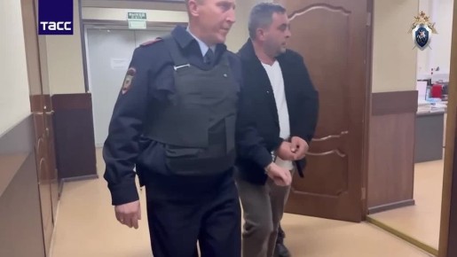 По делу об обрушении части "Снежком" начальнику стройучастка избран запрет определенных действий, сообщил ТАСС один из участников процесса