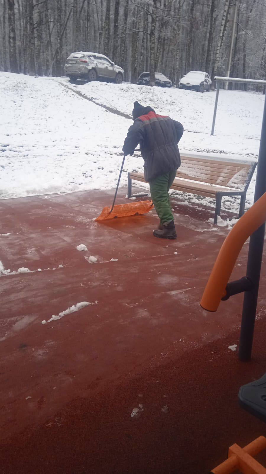 Первый снег взят под контроль! Первый снег взят под контроль!