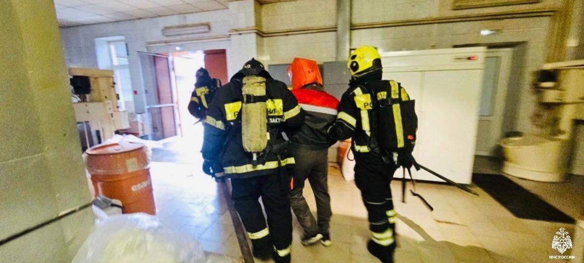 Пожарно-тактические учения на объекте производственного назначения Пожарно-тактические учения на объекте производственного назначения